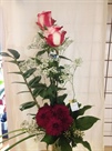 Strauss mit zwei Rosen